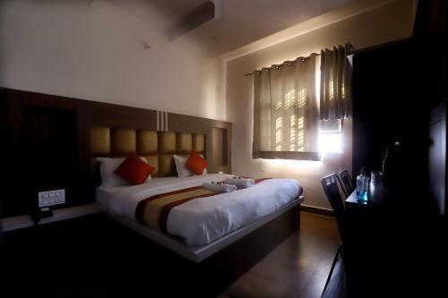 Grey Castle - Hotel Near Haridwar Railway Station