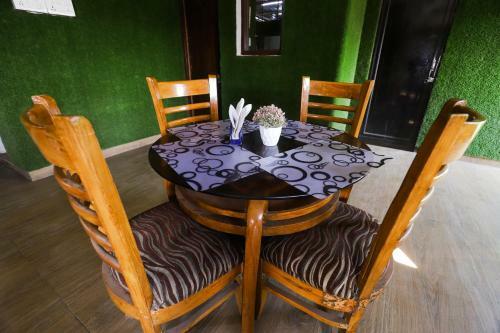 Grey Castle - Hotel Near Haridwar Railway Station