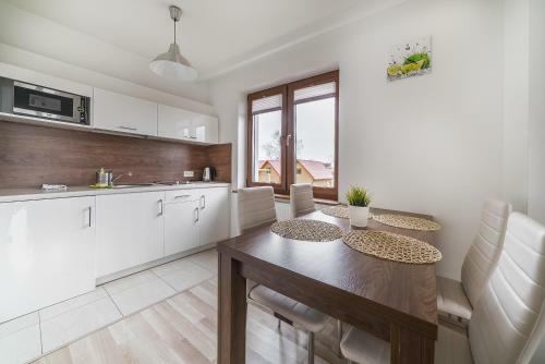 Apartamenty I Pokoje Go?cinne Relax