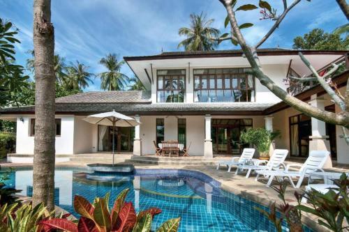 4 Bedroom Pool Villa 1 ~ 30 Seconds Walk To Beach
