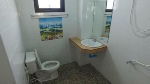 Hostal Bor Hin Baan Tai