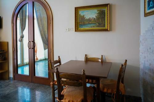 Apartamento Nick & Santo's Holiday Homes Beach Front Lux