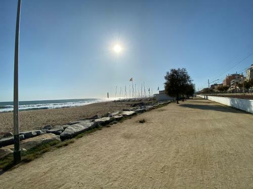 Casa En Masnou Junto A Playa Y Tren