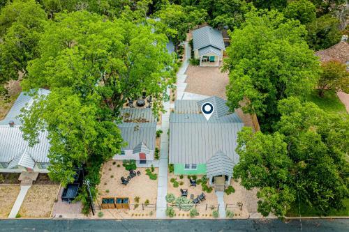 Cottages At The Grove