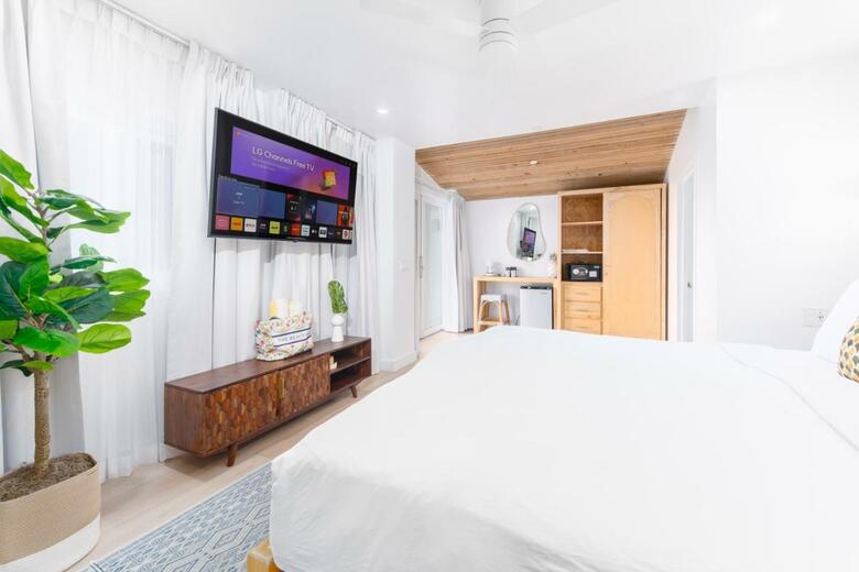 The Beach House Boutique Hotel