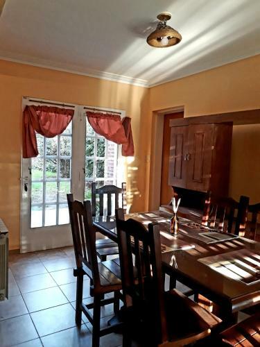 C�lida Y Luminosa Con Ambientes Y Patio Amplios