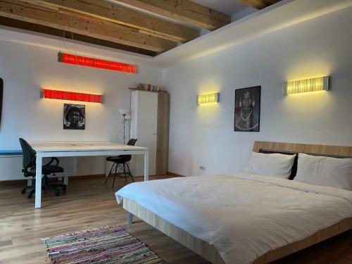 Apartamento Workspacestudio Savoya4 Self Checkin Old City Workspace