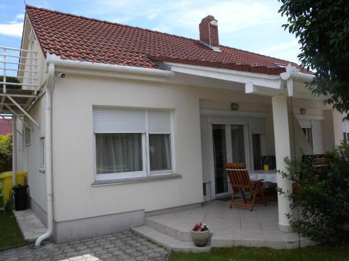 Apartment Balatonfenyves 2