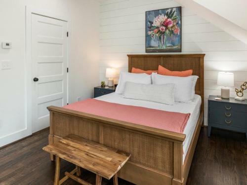 Apartamento Captivating Studio With Queen Bed, City Walkable!