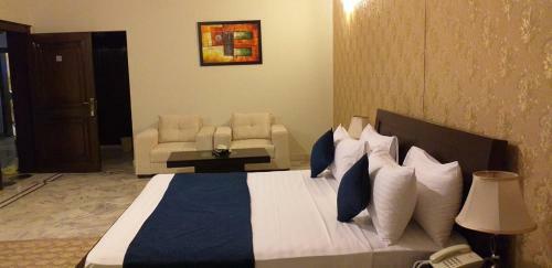 Hostal Premier Inn Executive-for Families Only