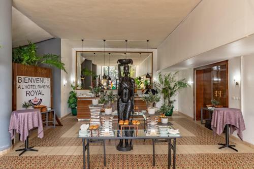 Riviera Royal Hotel