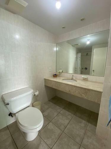 Apartamento Suite En Col�n Miramar Con Netflix