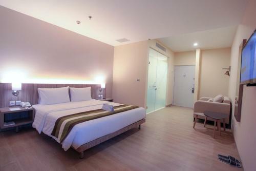 Hotel Grand Whiz Megamas Manado