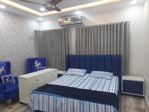 Best And Unique 4 Bedroom Home With Free Parking