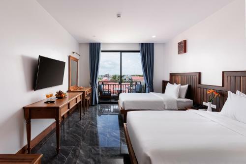 Two Seasons Siem Reap Hotel