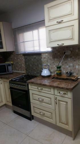 Comfortable Apartment, 7 Min Walk To Beach Ashdod