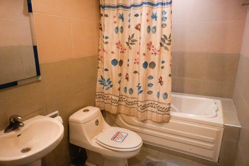 Crowne Garden Hotel