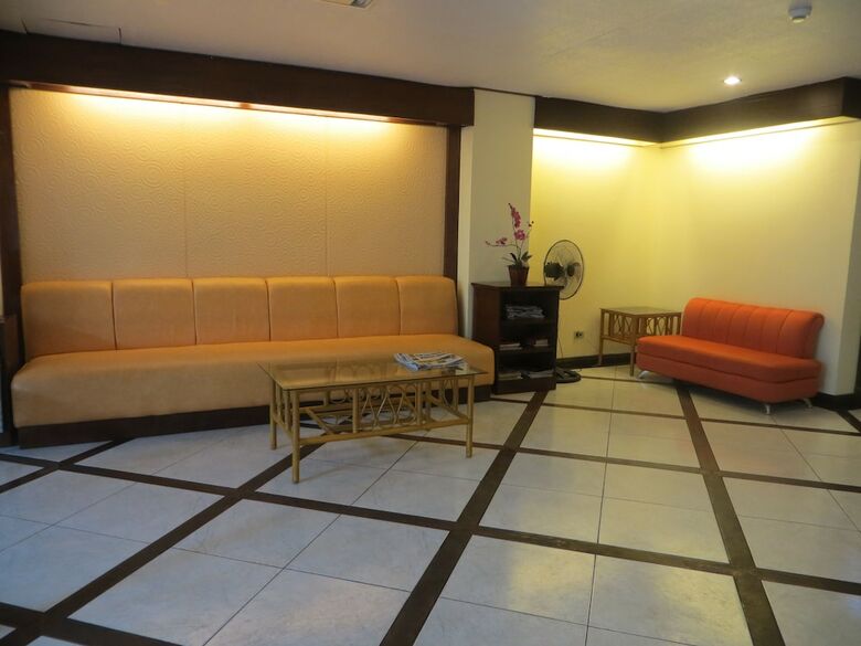 Hotel Paragon Suites
