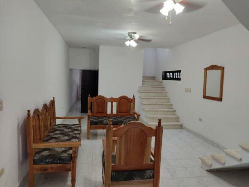 Casa De La Abuela, Amplia, C�moda, Buena Ubicaci�n