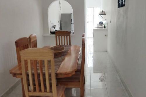 Casa De La Abuela, Amplia, C�moda, Buena Ubicaci�n