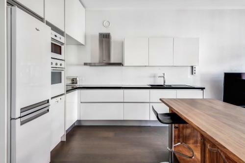 Apartamento Wehost Top Floor Transformable 2br 8min To Centrum