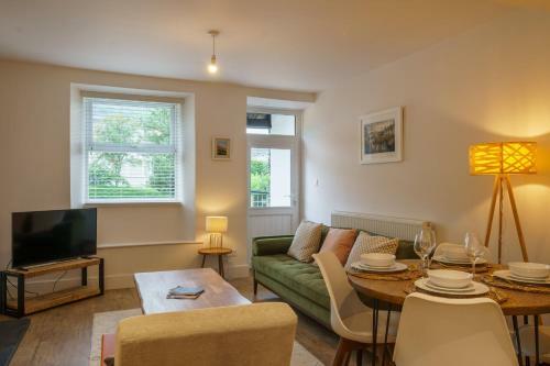Wansfell Nook - Log Burner, Garden & Parking