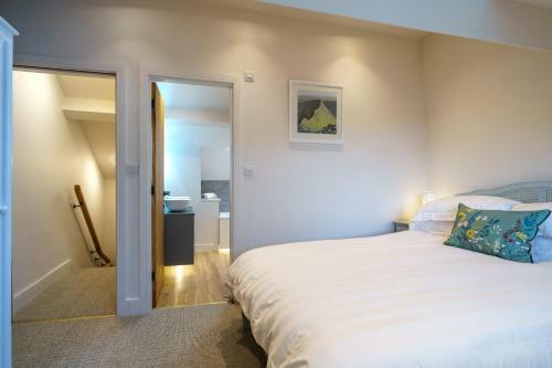 Wansfell Nook - Log Burner, Garden & Parking