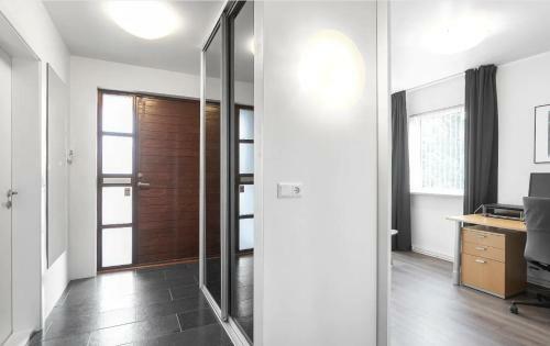 Apartamento Private Home With Good Parking And Balconies