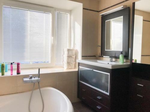 Liedaga Apartment 70 M2 200 M From The Beach
