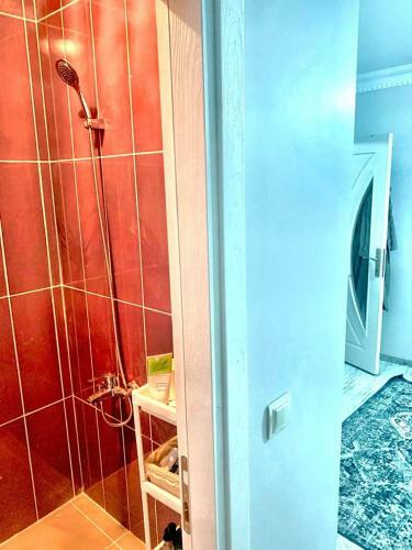 5mins From Airport. Luxury Villa In The Forest