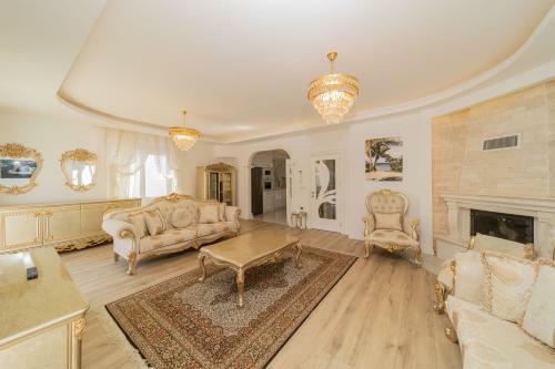 Superb Villa With Pool Hamam And Sauna In Antalya