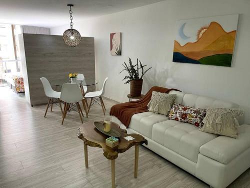 Apartamento Lovely Loft Soho 402, Great Location