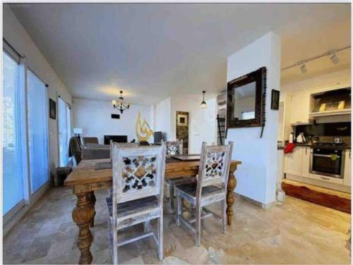 Havuz Olana?? Sunan Bah�eli Villa