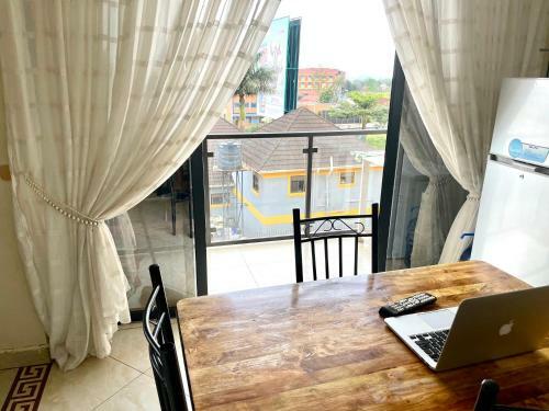 Apartamento Spacious 1bdrm Condo-unlimited Wifi, Central Kla