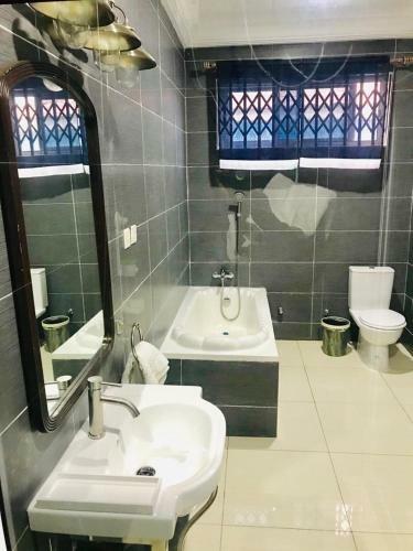 Hostal Lady M Guest House
