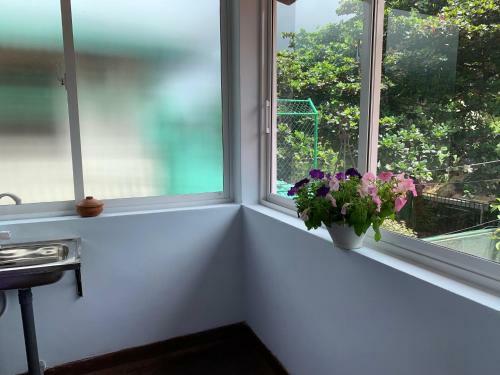 Hostal Katarolu Flower