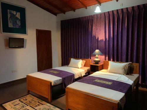Hostal Katarolu Flower