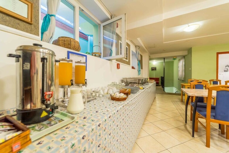Central Green Hotel