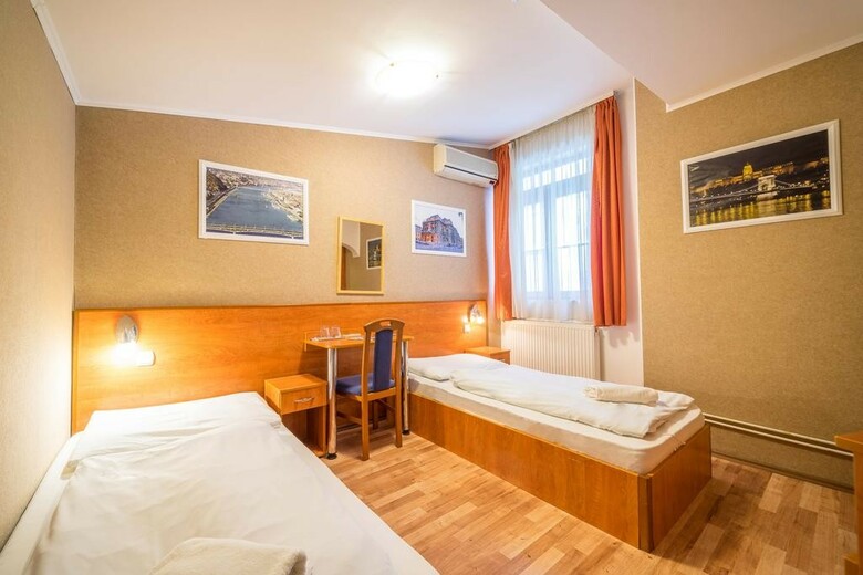 Central Green Hotel