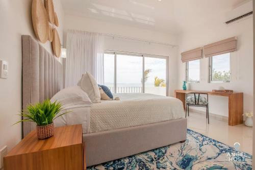 Private Beach And Oceanfront Resort Style Pool Home