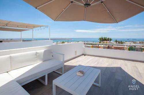 Oceanview Roofdeck And 2 Pools Gym Theater Onsite