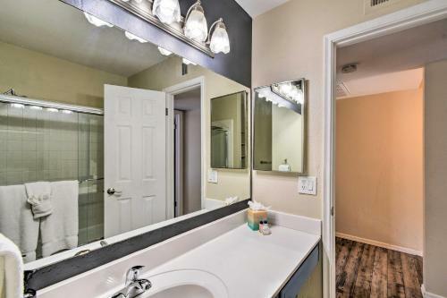 Charming Scottsdale Townhome Near Old Town!
