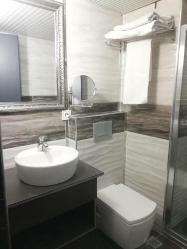 Hotel �naten Otel