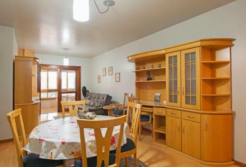 Apartamento Completo No Centro De Canela - Para 6 Pessoas