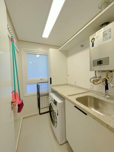 Bel�ssimo Apartamento A Poucos Passos Da Catedral!