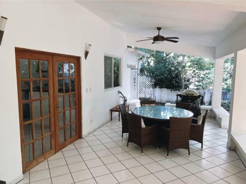 Contadora Villa Montana