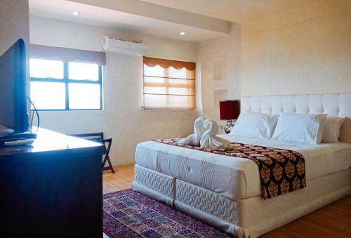 Hotel Reddoorz @ Joyce Palace Antique