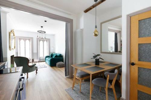 Apartamento Stunning 2 Bedroom Flat 8min Walk From The Beach