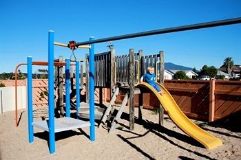 Amooran Oceanside Apartments And Motel