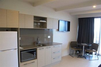 Amooran Oceanside Apartments And Motel
